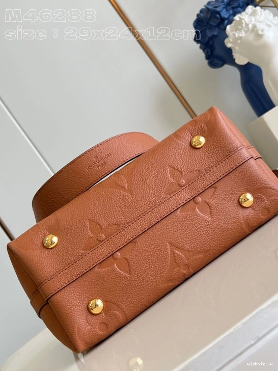 WIS CARRYALL PM-29*24*12cm VUITTON LOUIS 0818